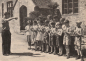 Preview: Zeitungsausschnitt 1956 Dorfschule von Bibury