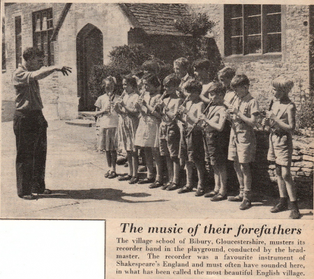 Zeitungsausschnitt 1956 Dorfschule von Bibury